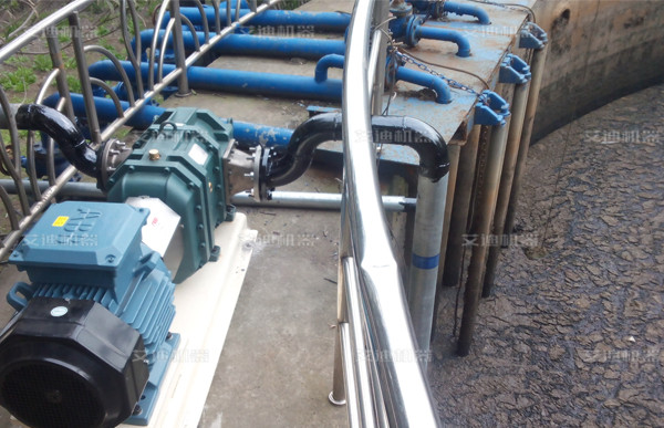 污泥提升泵系统-热博rb88机器生产制造.jpg